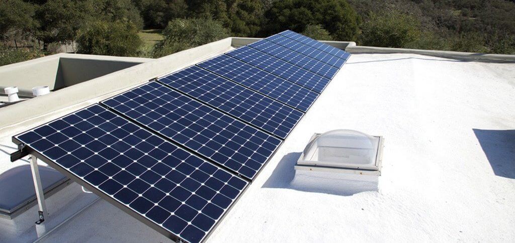 The #1 Flat Roofing System: Sprayed Polyurethane Foam (SPF) – Foam Roofing